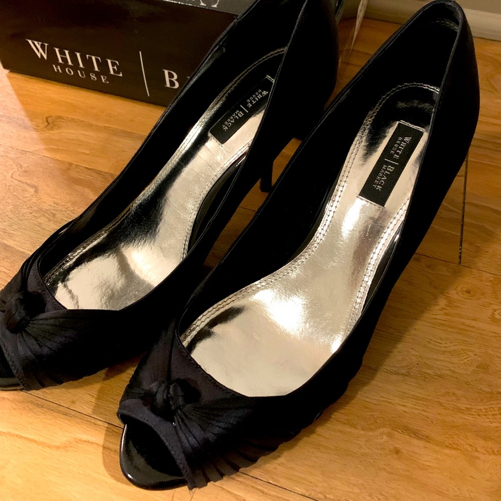 WHBM Black Satin Peep Toe Pump w/ Strappy Knot Sz 9 M